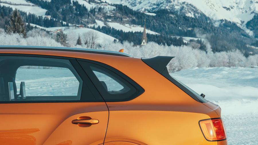 Детали экстерьера Bentley Bentayga V8 2018 года  (WW) (фото 34 из 49)